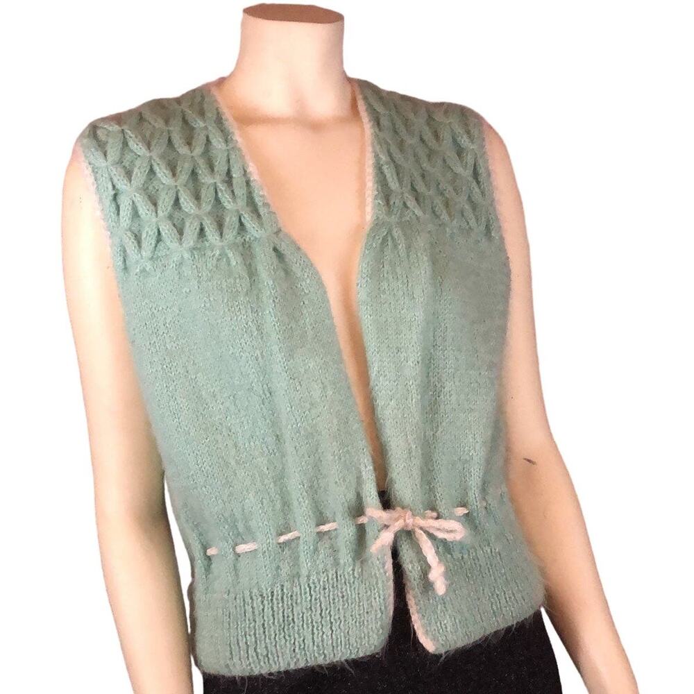 Vintage Hand knit open front green vest size medium